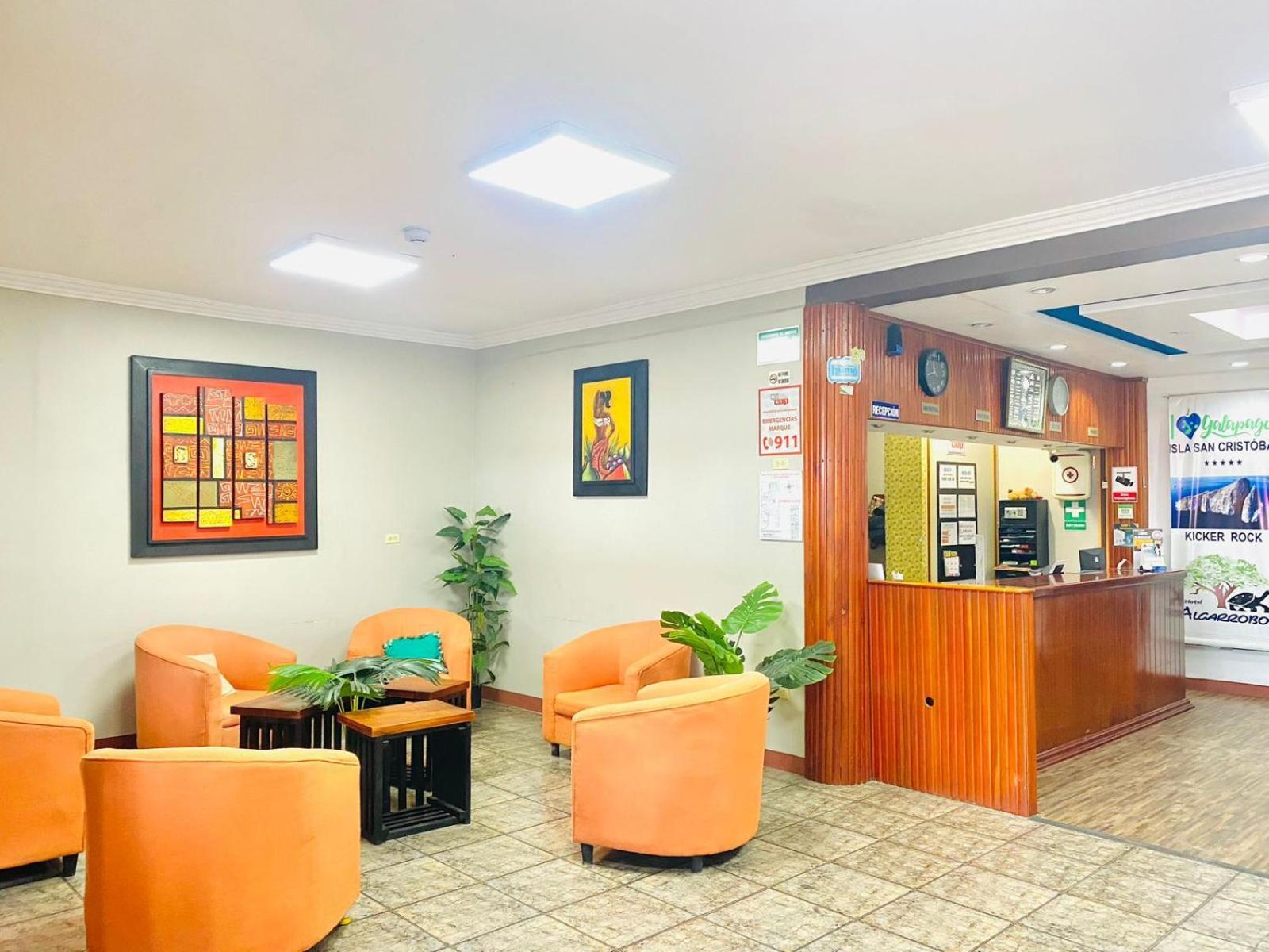 Hotel Los Algarrobos ปูแอร์โต บาเกริโซ โมเรโน ภายนอก รูปภาพ
